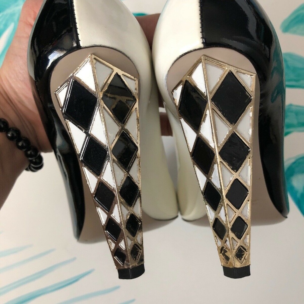 VIkTOR ROLF Harlequin Whimsical Heel Patent Pump EU 37.5